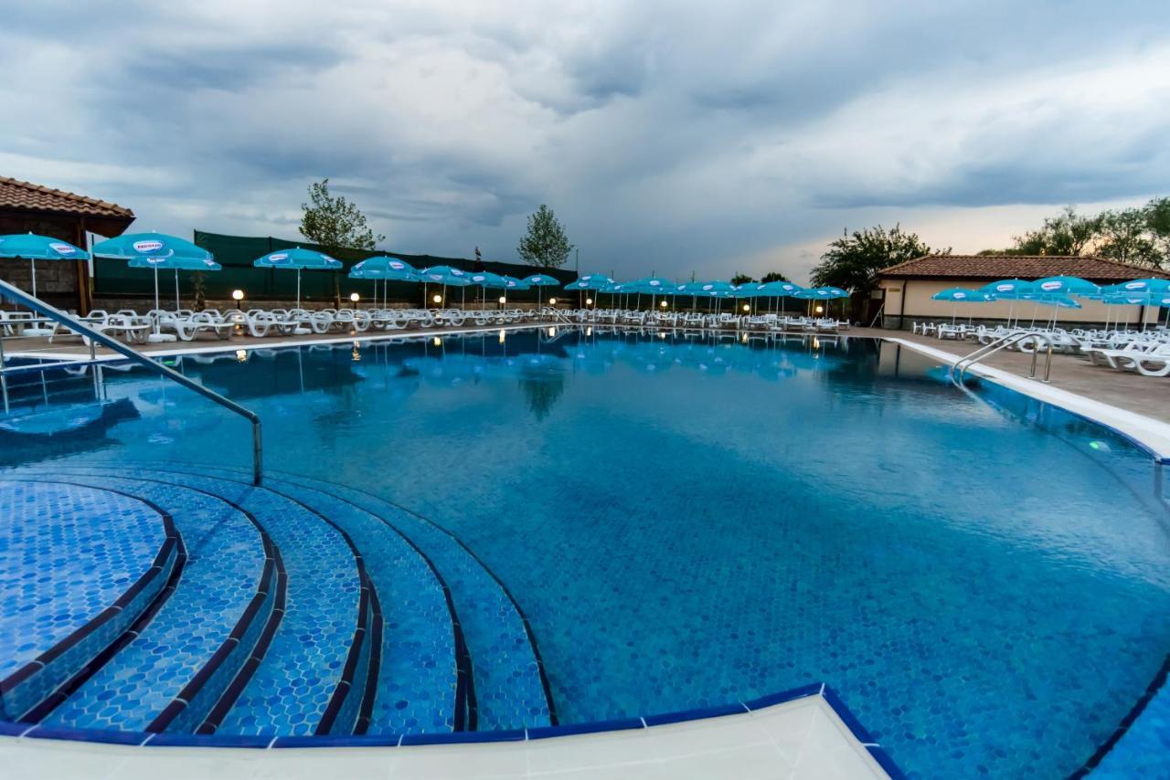 Spa Kompleks Raiski Kat Dimitrovgrad  Extérieur photo